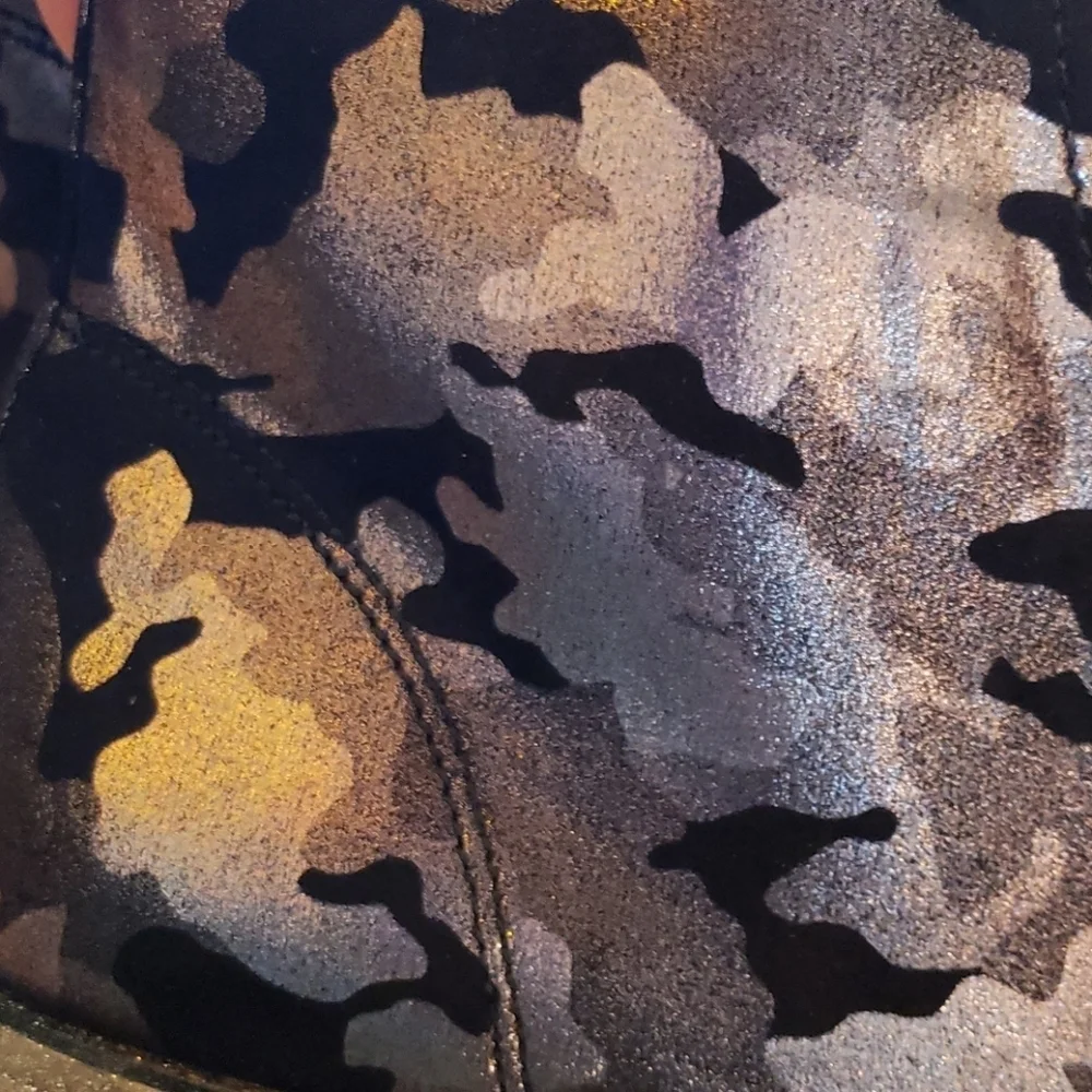 Landis Dulce Vita Black Metallic Camo Boots Size 5